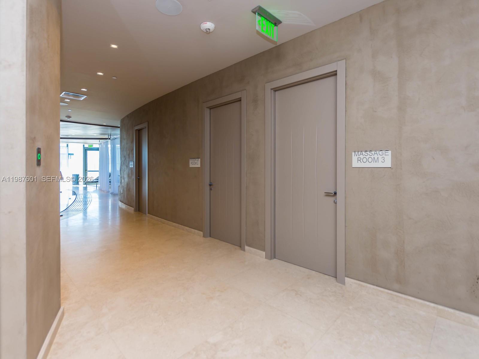 1000 Brickell Plz #4104, Miami FL 33131