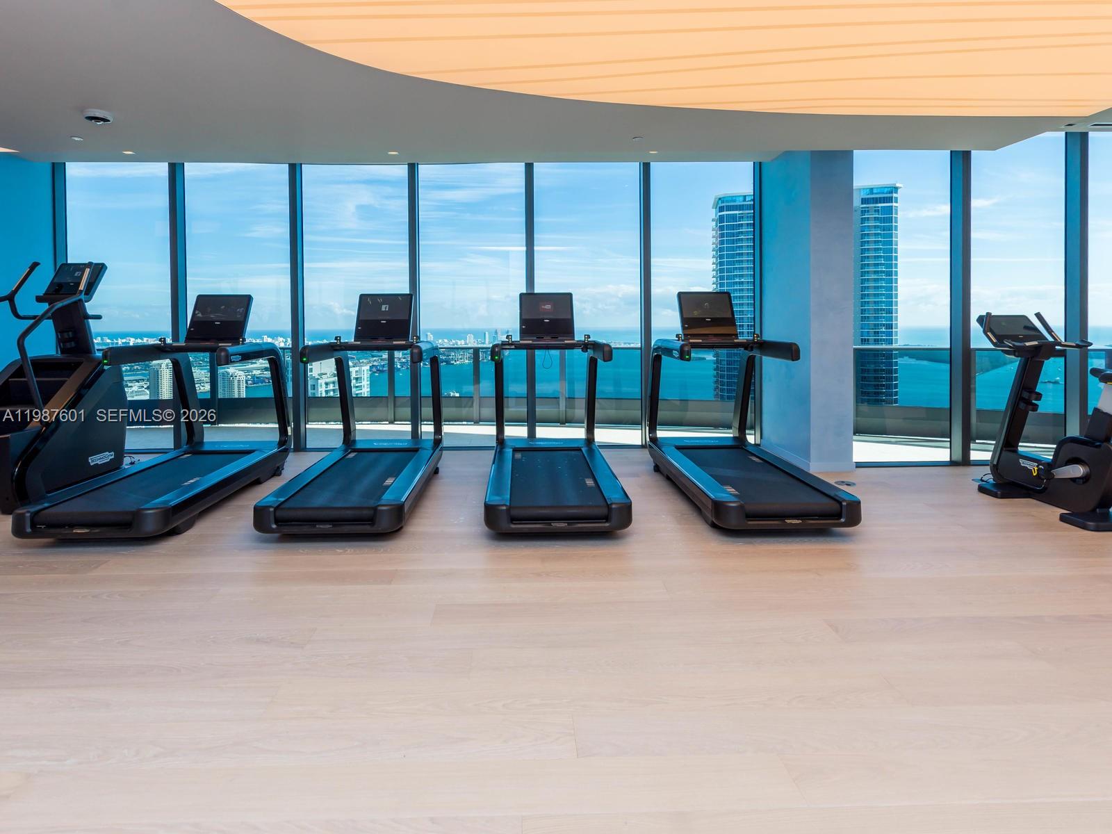 1000 Brickell Plz #4104, Miami FL 33131