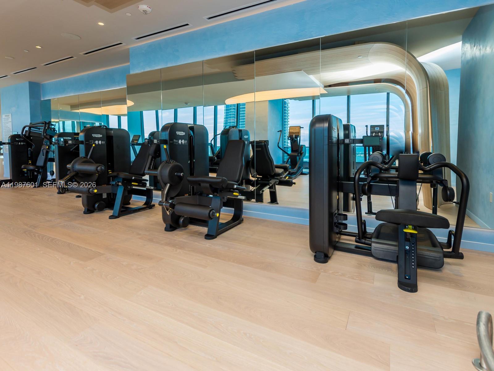 1000 Brickell Plz #4104, Miami FL 33131