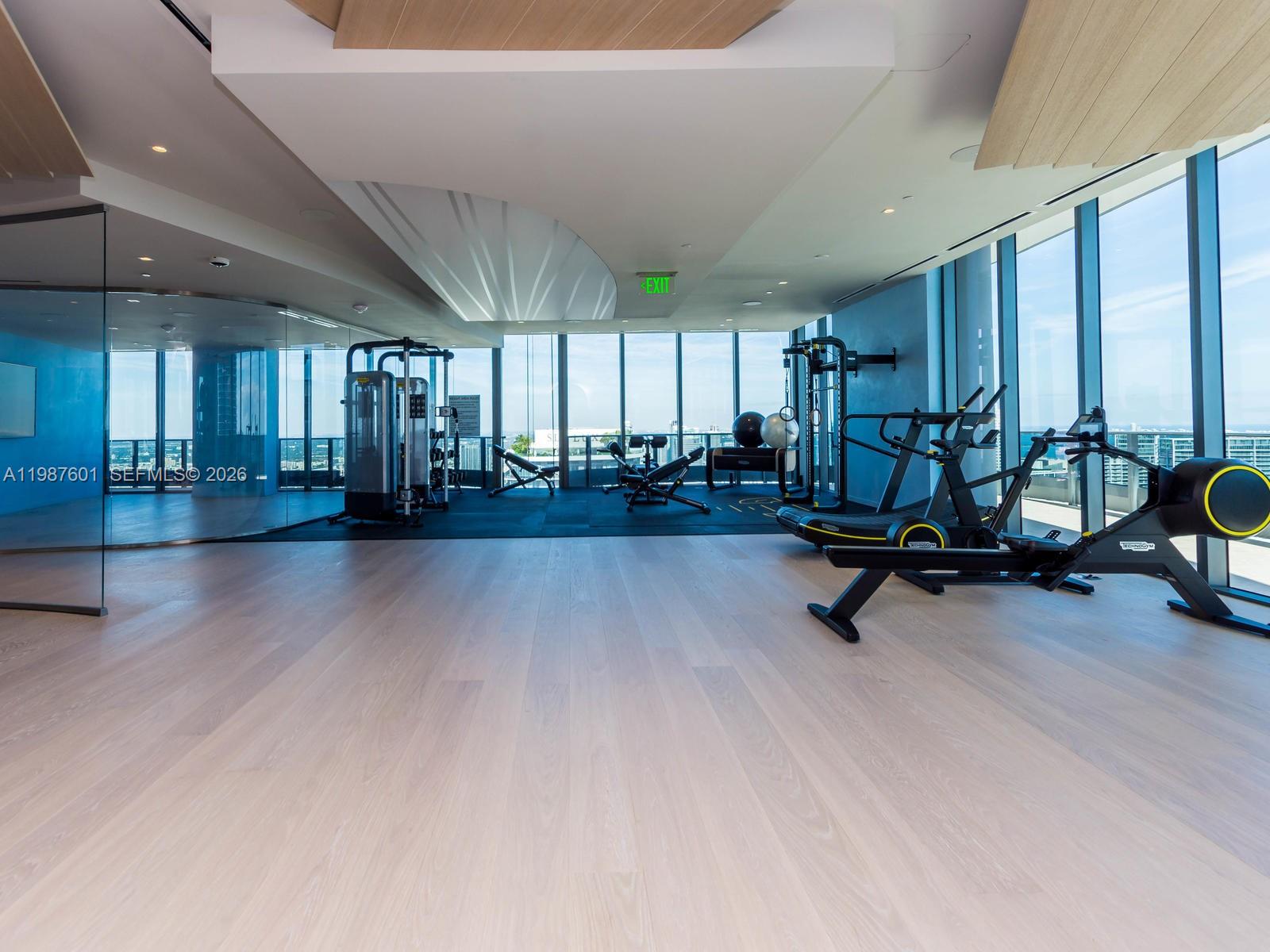 1000 Brickell Plz #4104, Miami FL 33131