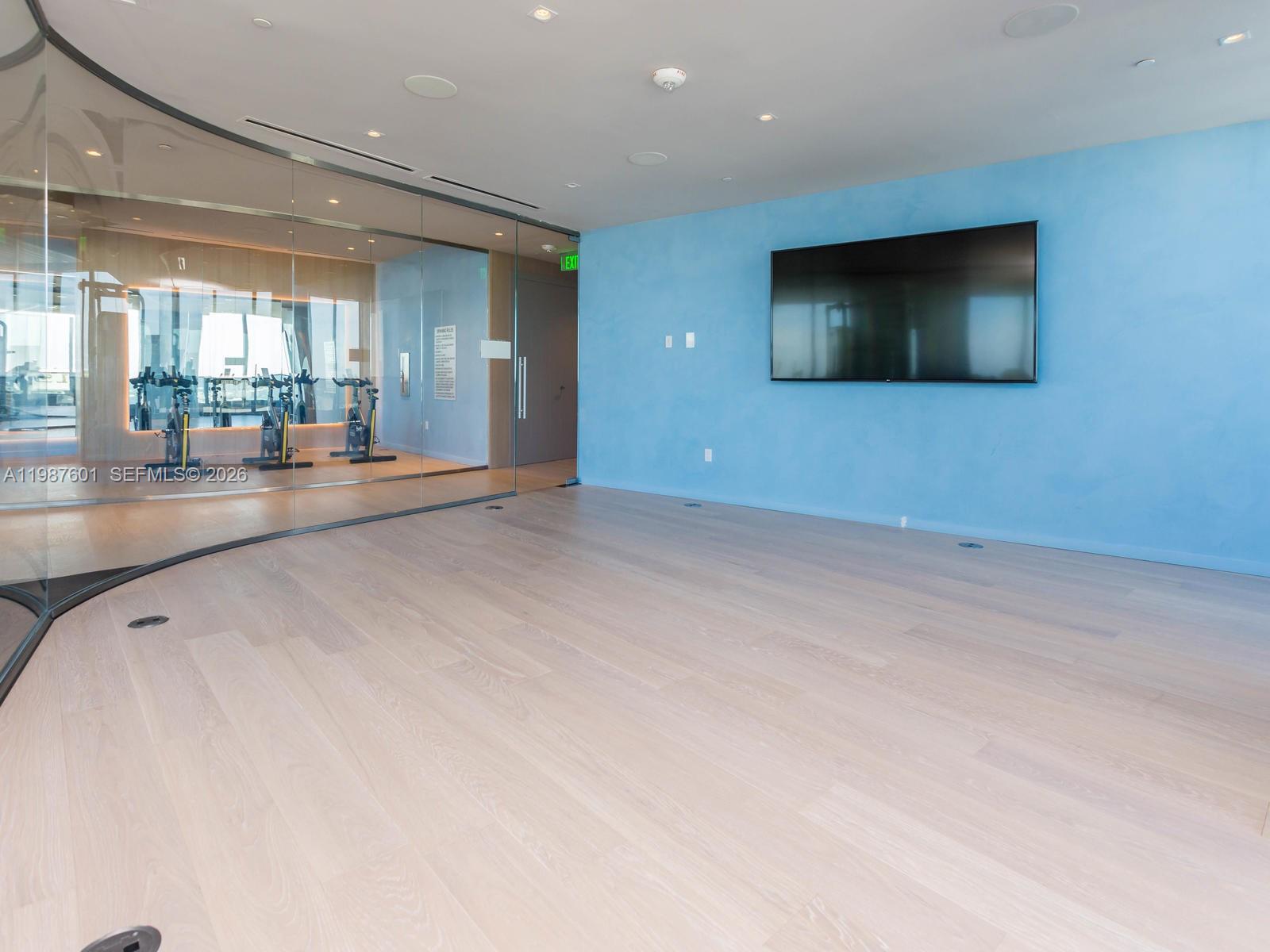 1000 Brickell Plz #4104, Miami FL 33131