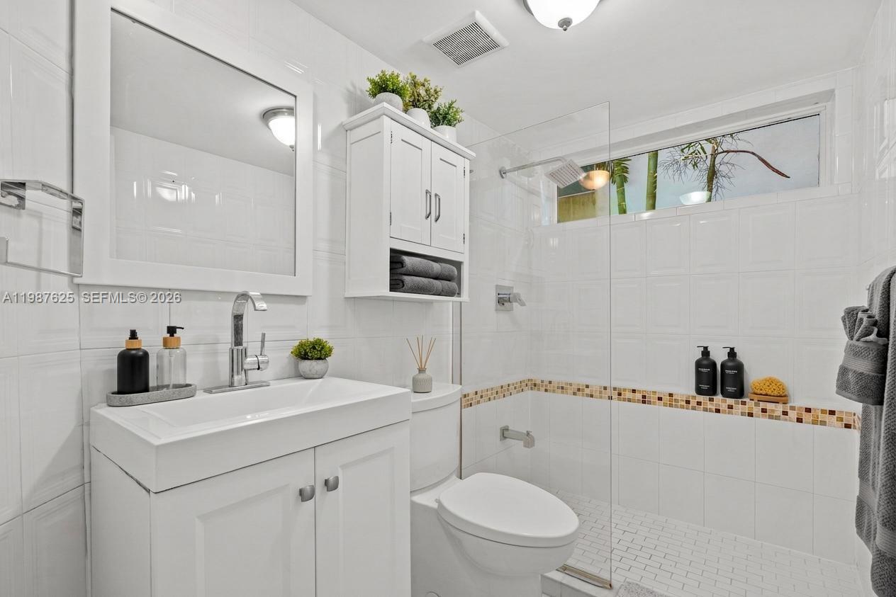 4000 Alhambra Circle, Coral Gables FL 33146