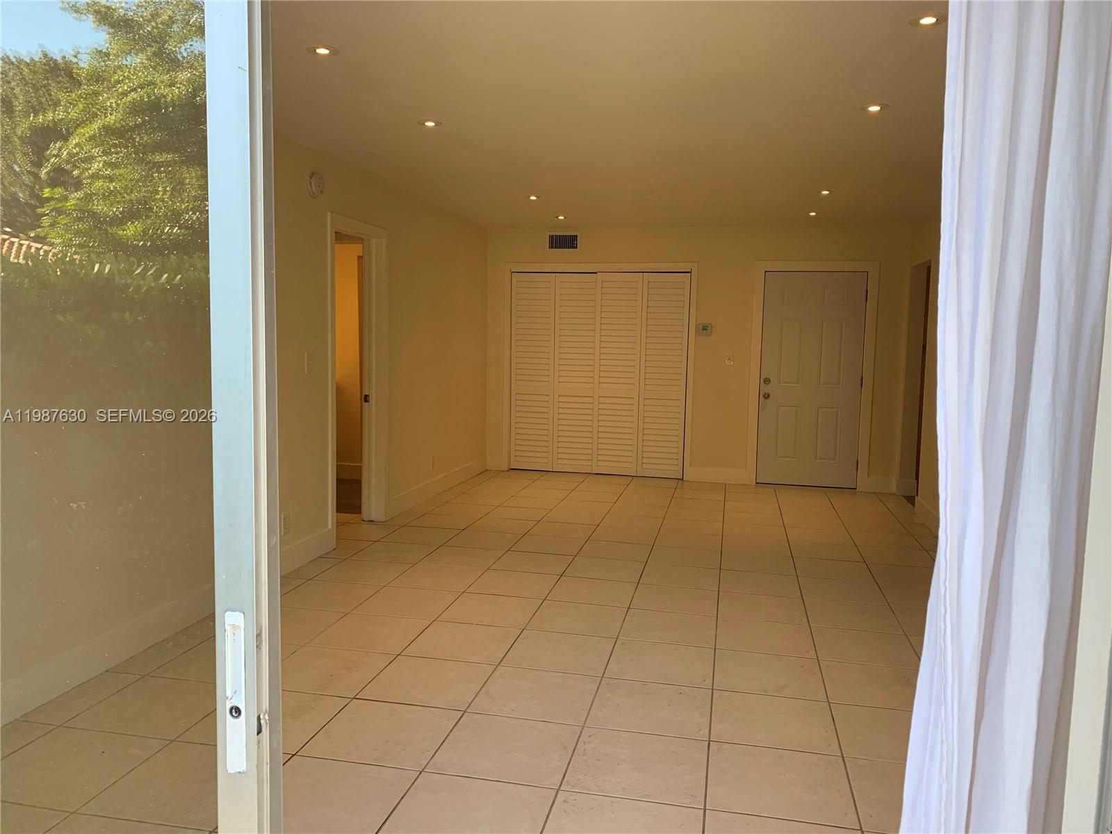 1200 Mariposa Ave #E104, Coral Gables FL 33146