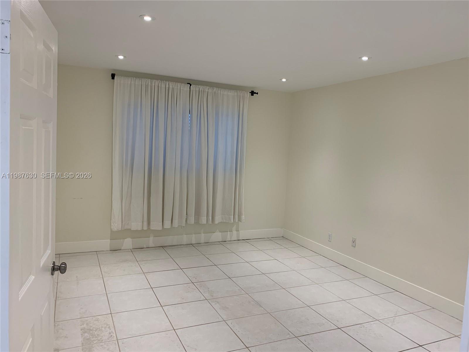 1200 Mariposa Ave #E104, Coral Gables FL 33146