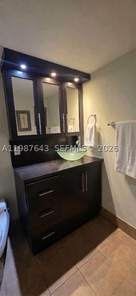 5055 NW 7th St #206, Miami FL 33126
