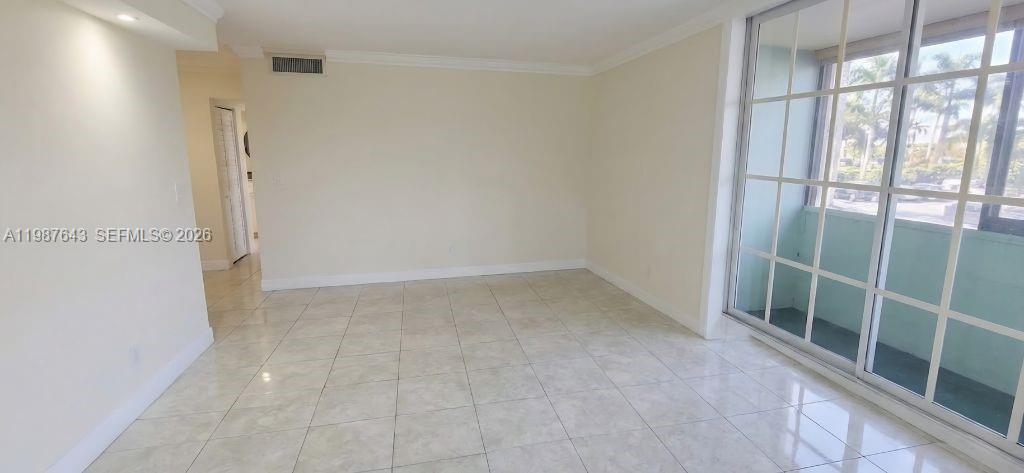 5055 NW 7th St #206, Miami FL 33126