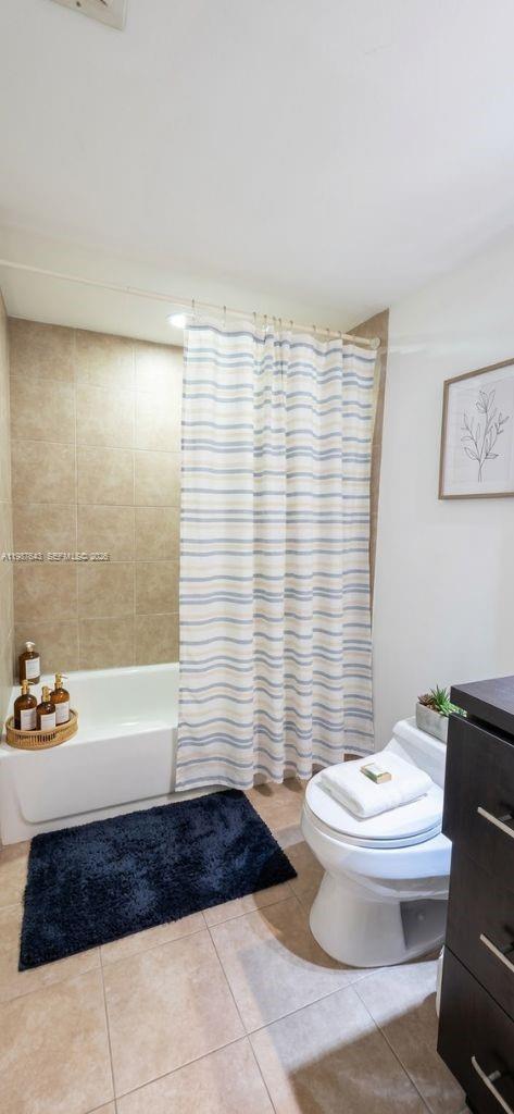 5055 NW 7th St #206, Miami FL 33126