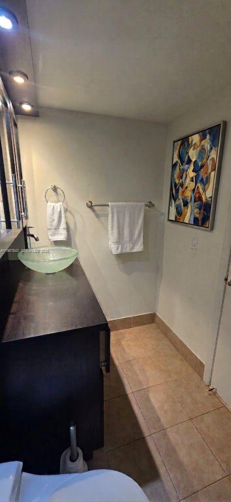 5055 NW 7th St #206, Miami FL 33126