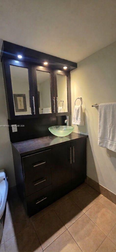 5055 NW 7th St #206, Miami FL 33126