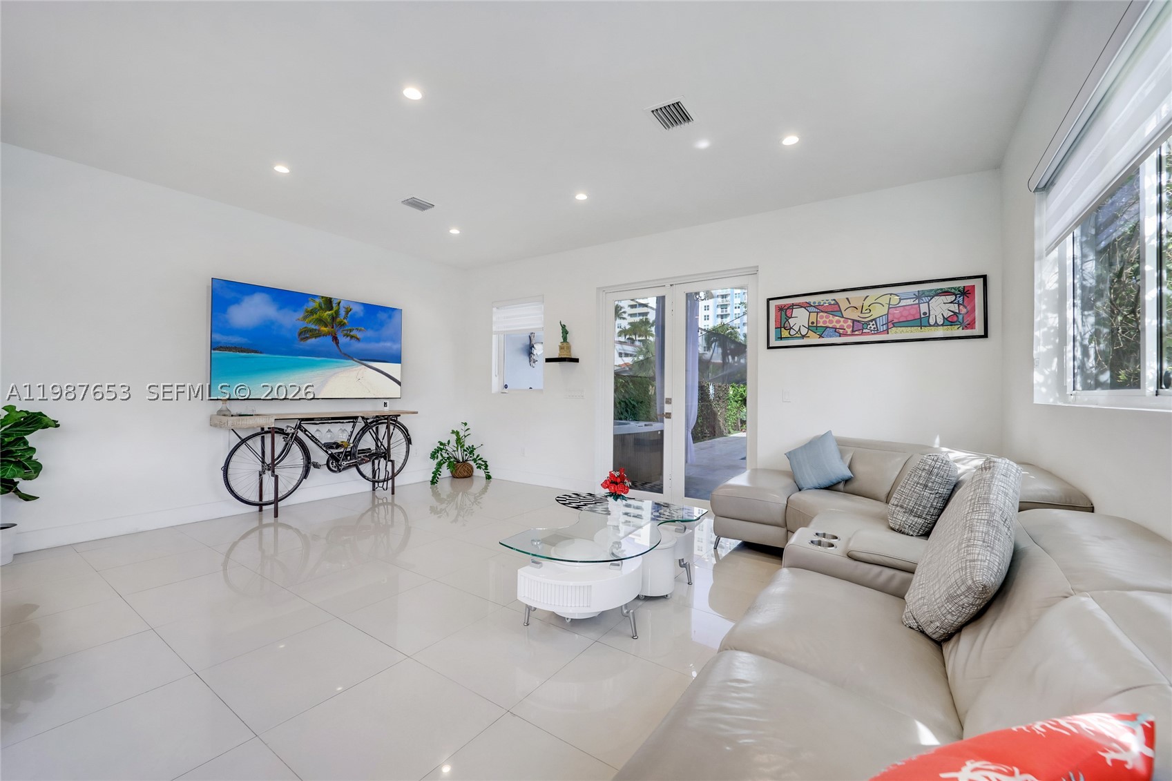 2943 SW 23rd St, Miami FL 33145