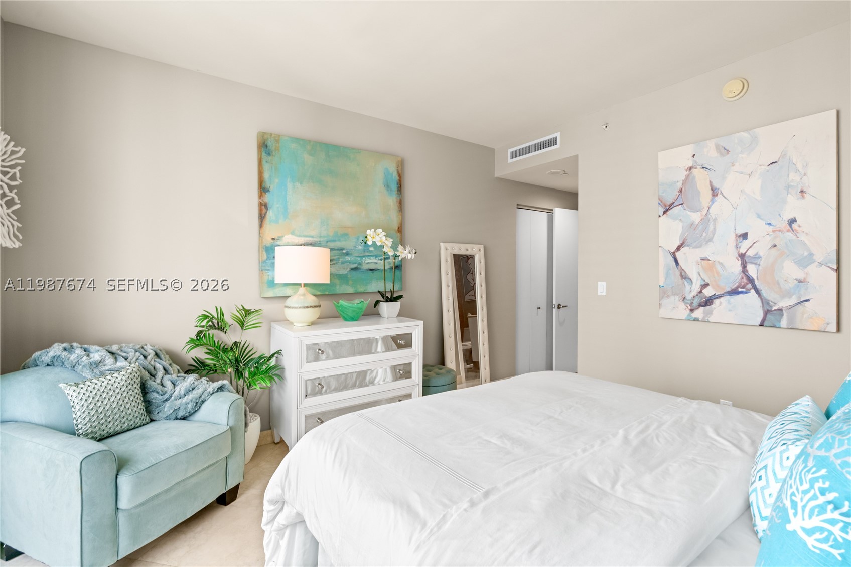 901 Brickell Key Blvd #2804, Miami FL 33131