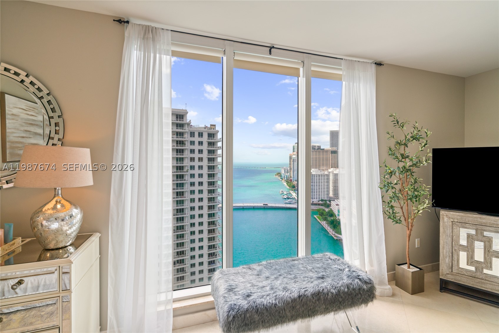 901 Brickell Key Blvd #2804, Miami FL 33131
