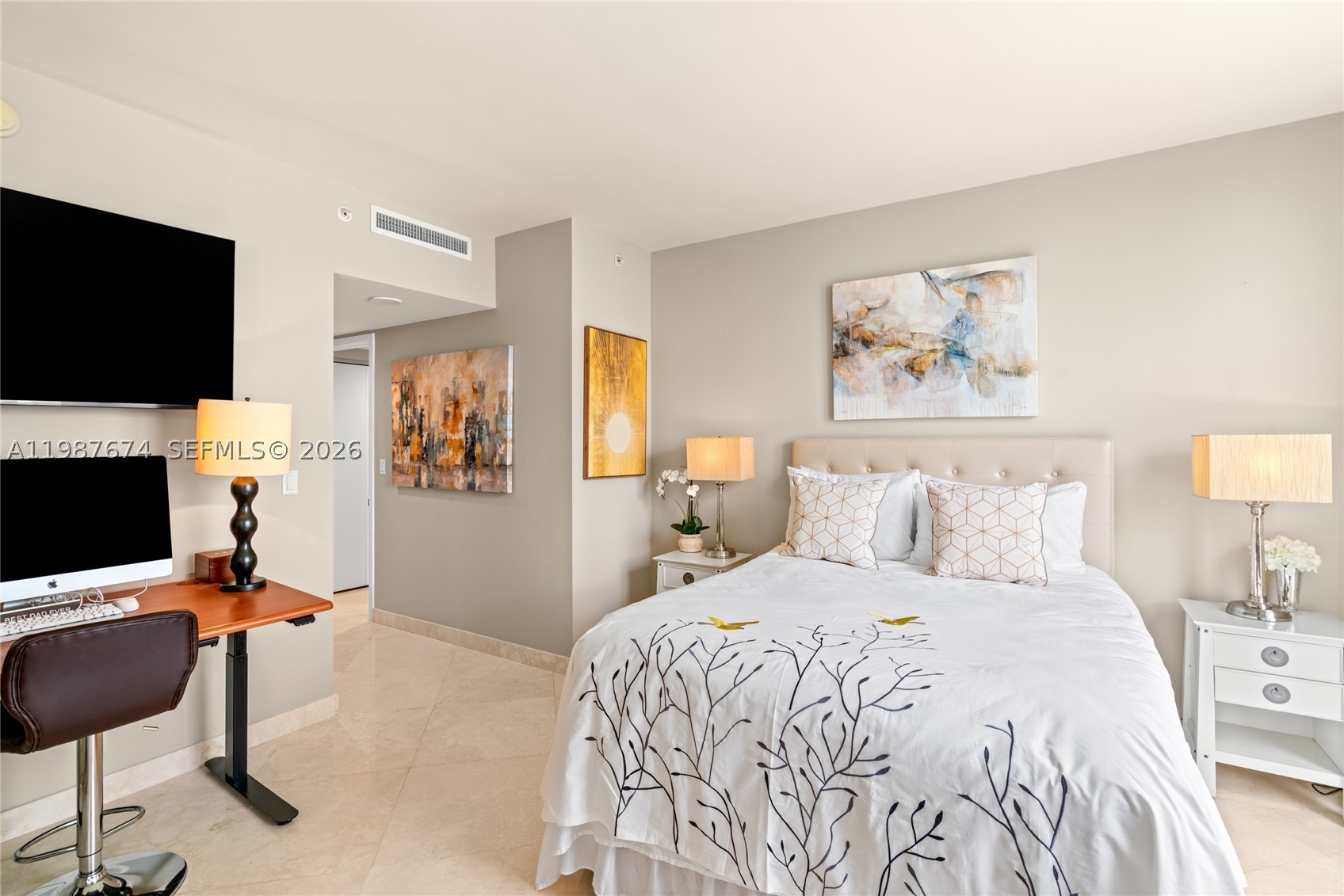 901 Brickell Key Blvd #2804, Miami FL 33131