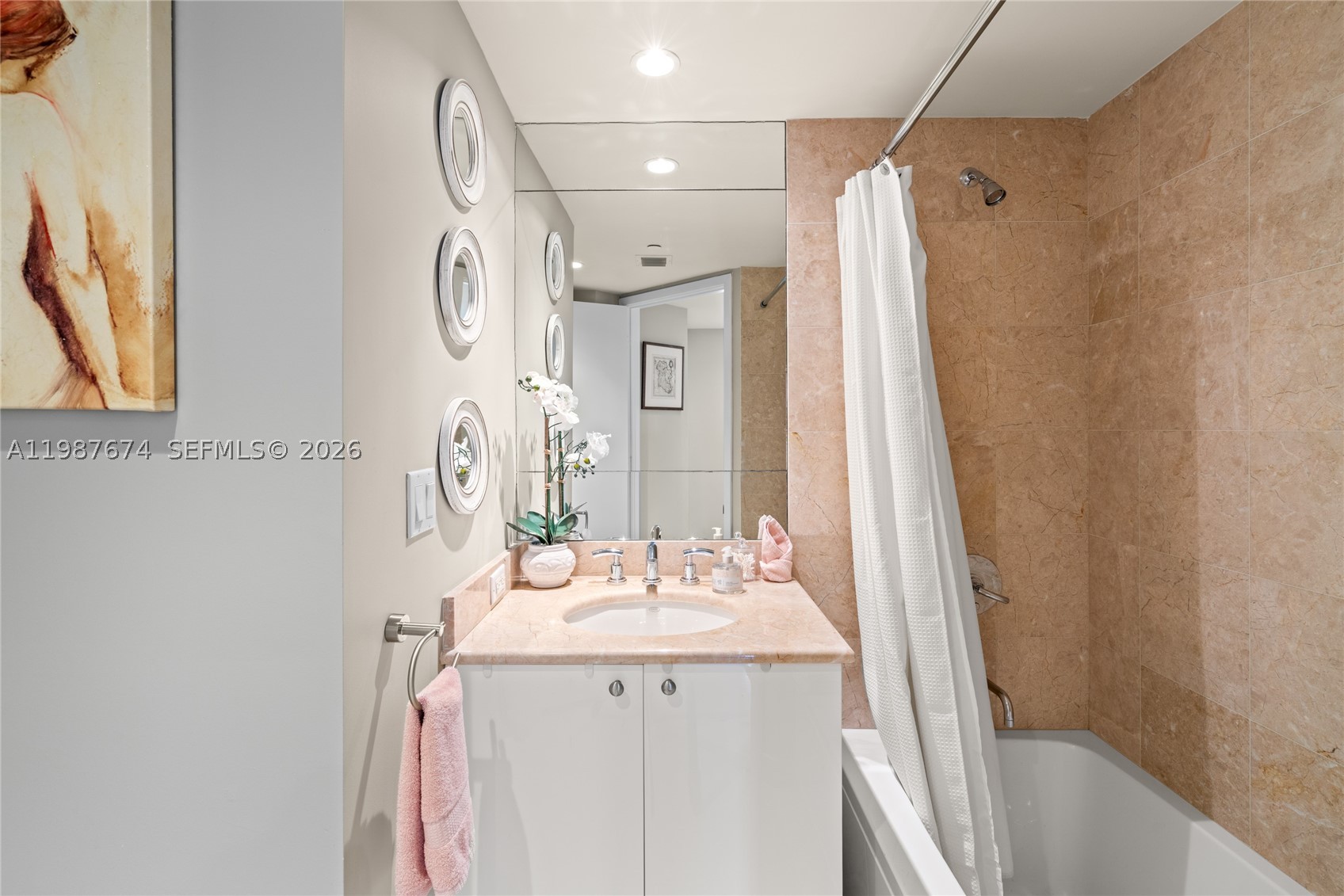 901 Brickell Key Blvd #2804, Miami FL 33131