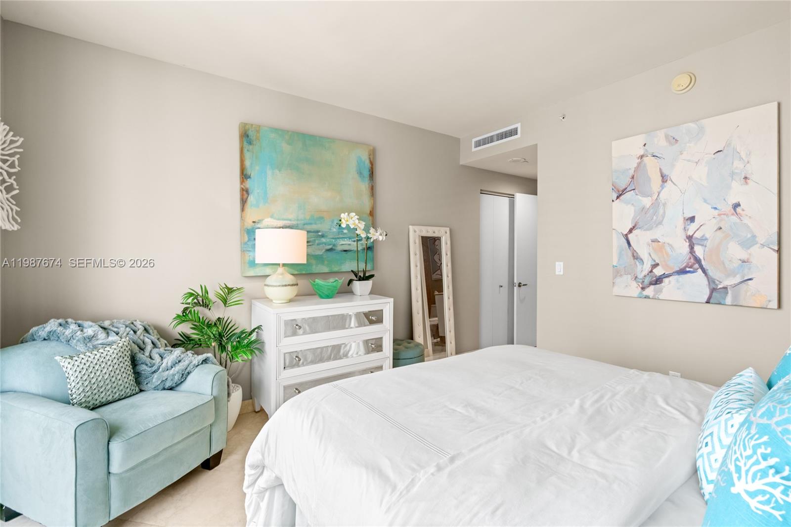 901 Brickell Key Blvd #2804, Miami FL 33131