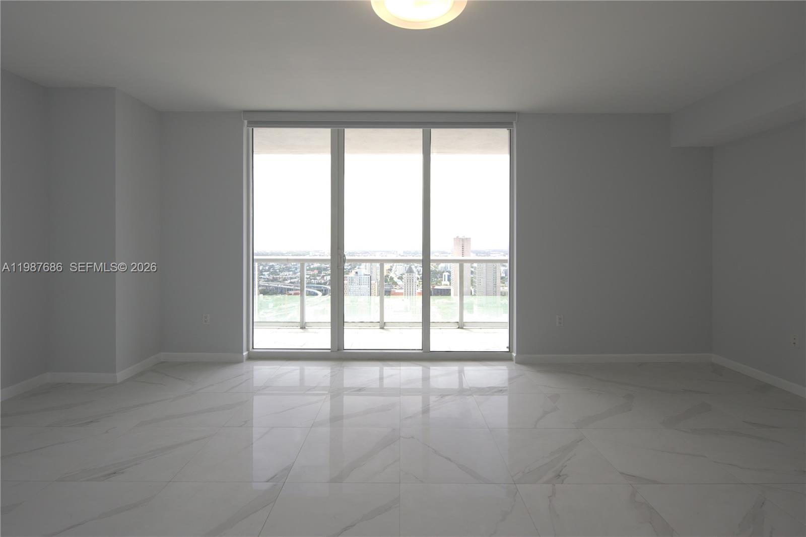 50 Biscayne Blvd #4909, Miami FL 33132
