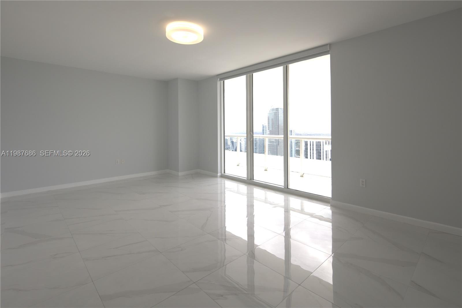 50 Biscayne Blvd #4909, Miami FL 33132