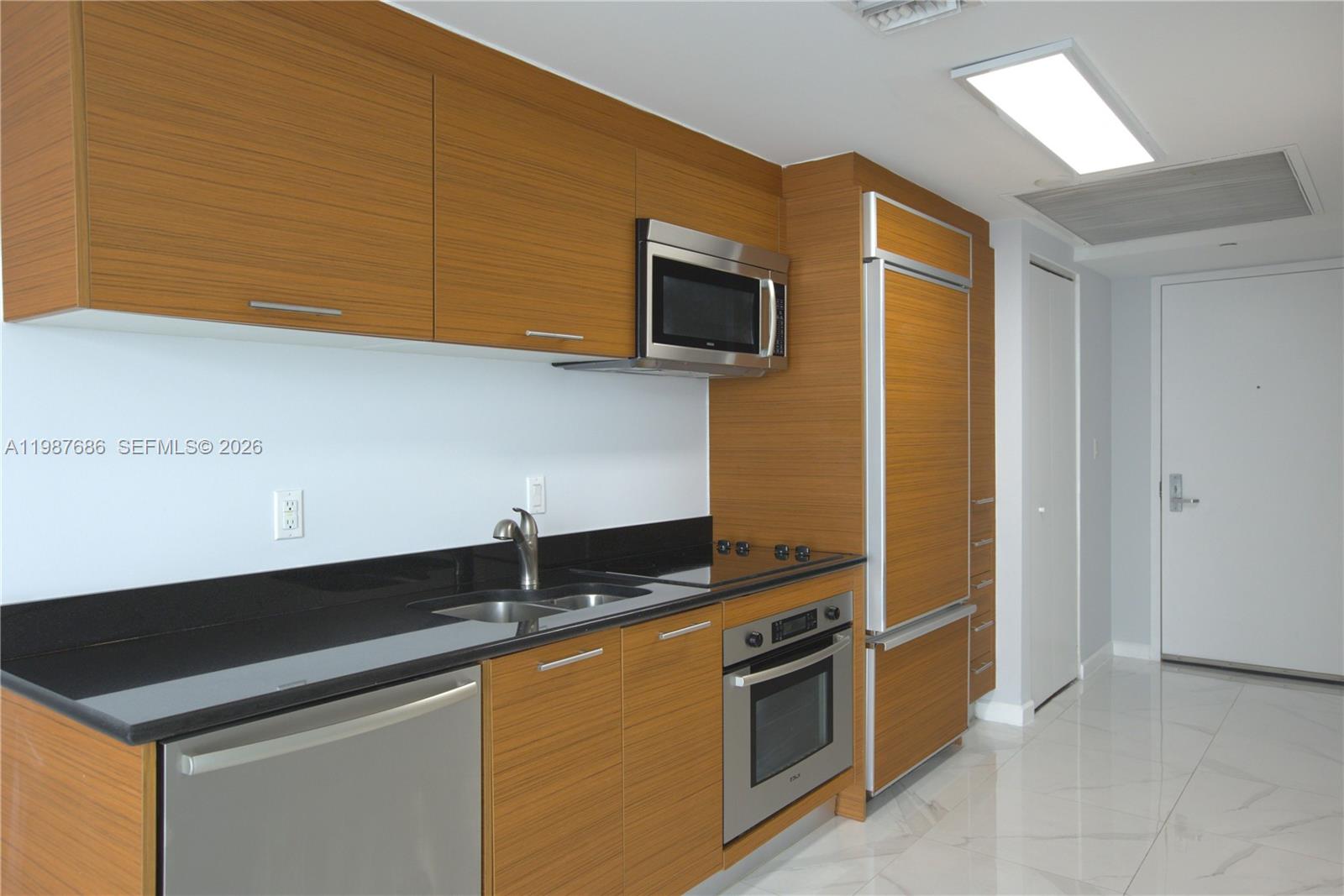 50 Biscayne Blvd #4909, Miami FL 33132