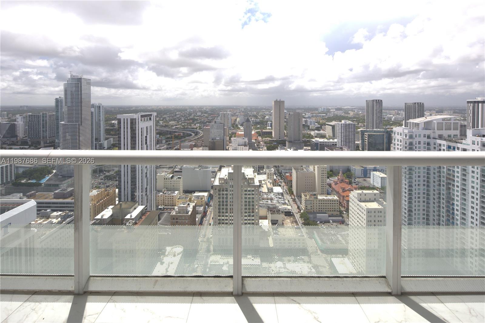 50 Biscayne Blvd #4909, Miami FL 33132
