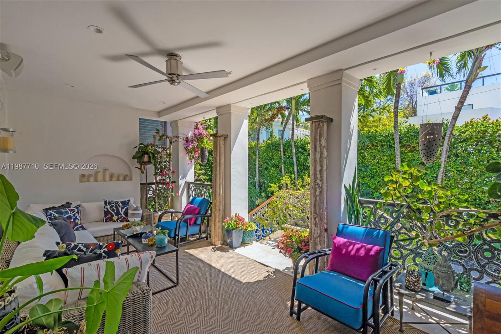 140 Hampton Ln, Key Biscayne FL 33149