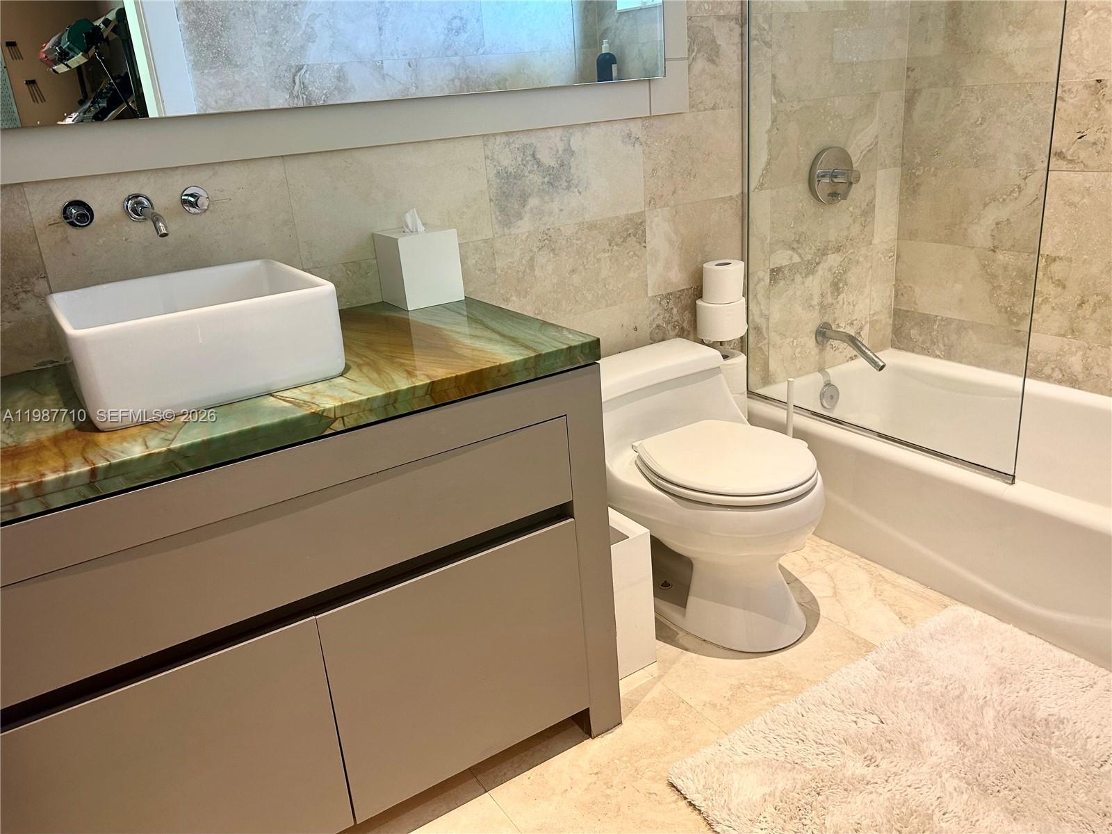 140 Hampton Ln, Key Biscayne FL 33149