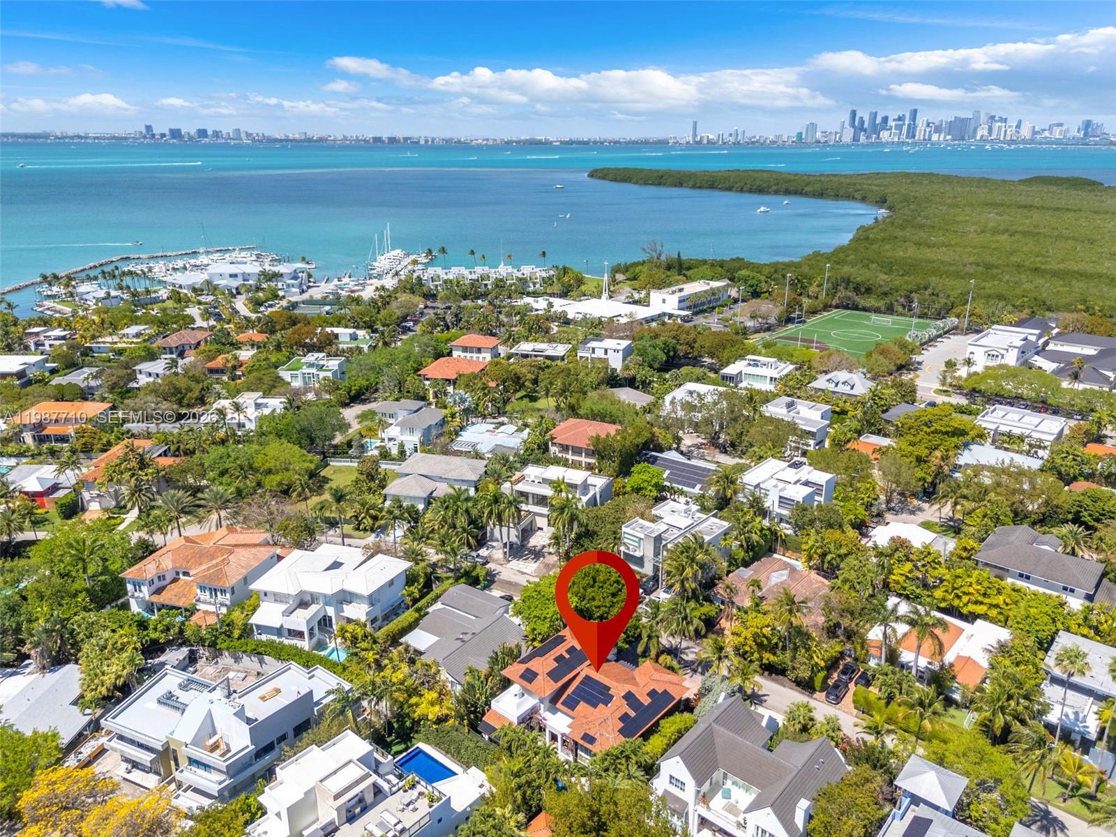 140 Hampton Ln, Key Biscayne FL 33149