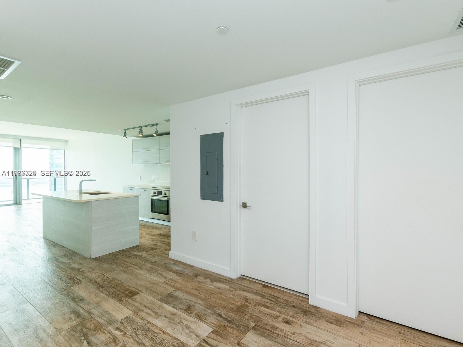 650 NE 32nd St #3406, Miami FL 33137