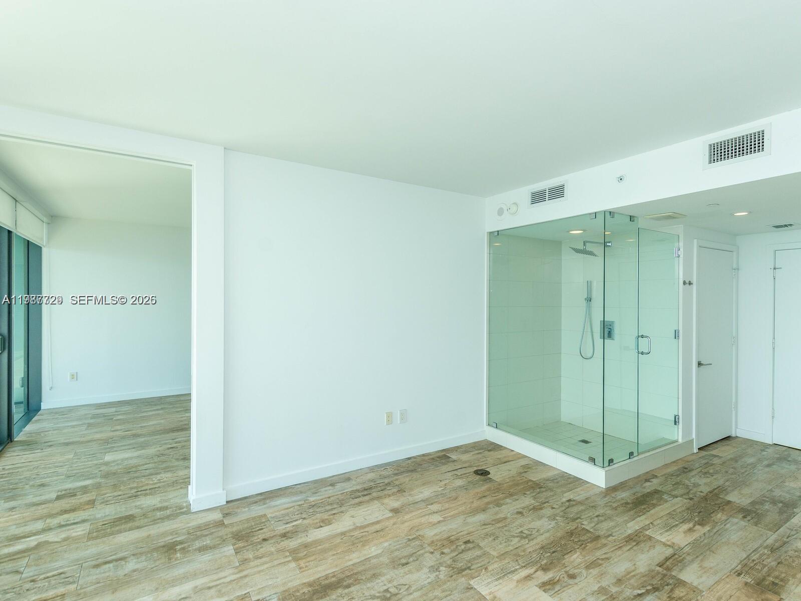650 NE 32nd St #3406, Miami FL 33137