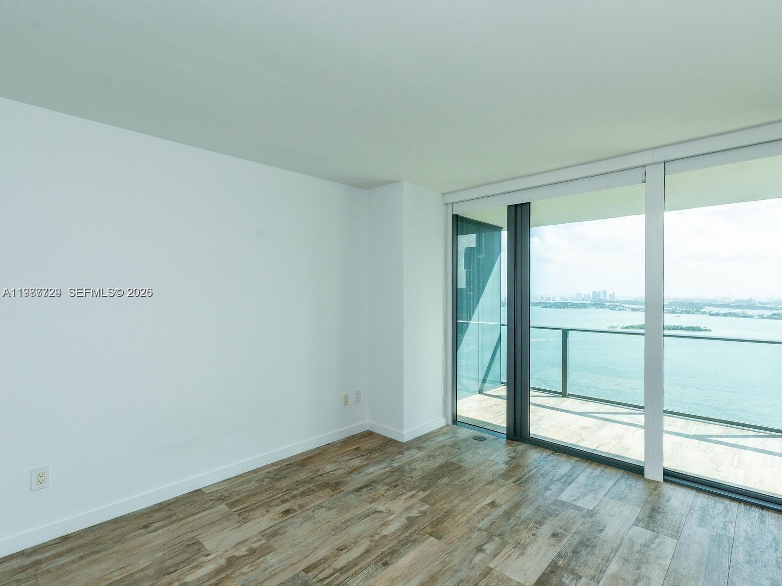 650 NE 32nd St #3406, Miami FL 33137