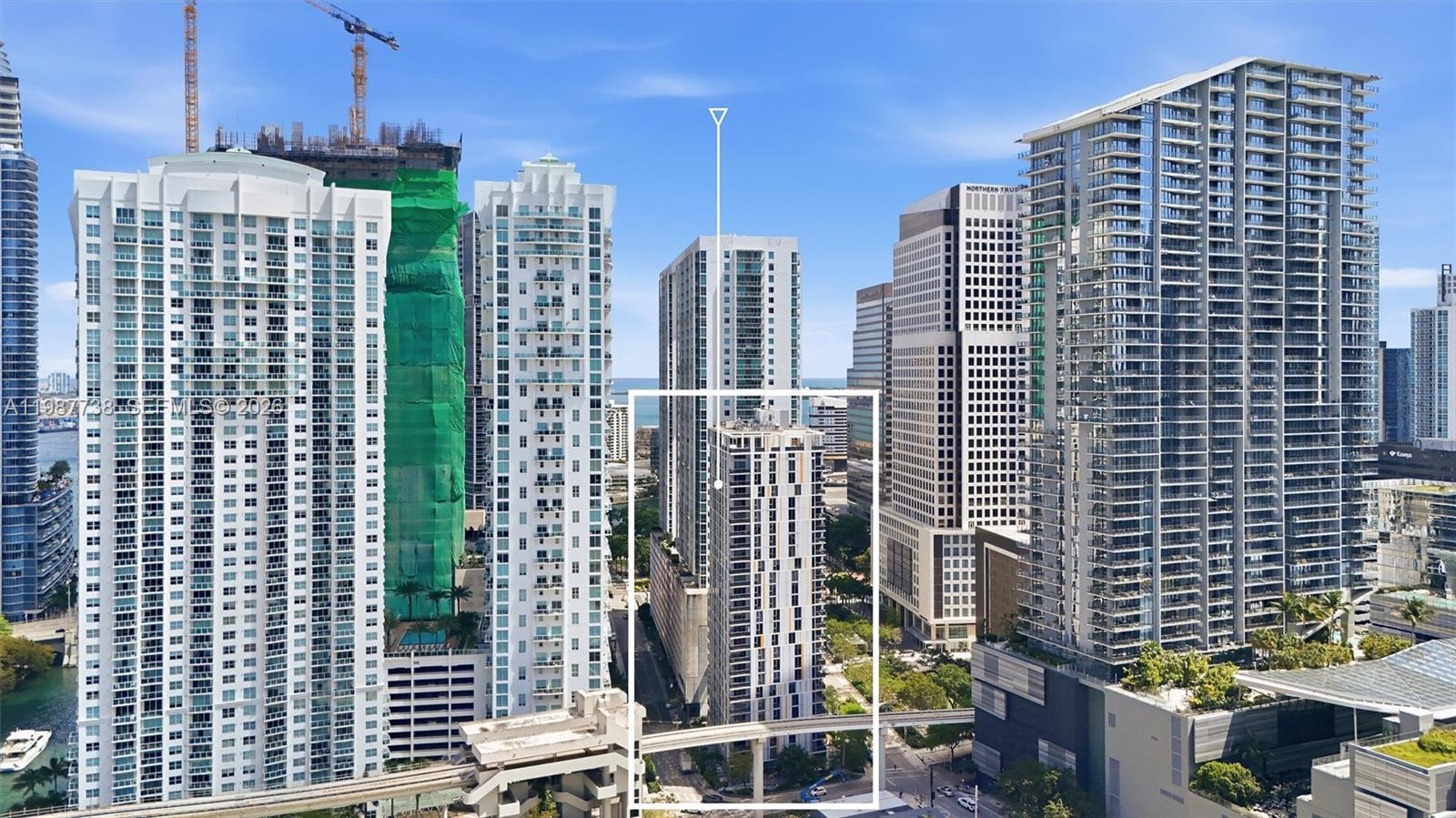 31 SE 6th St #2504, Miami FL 33131