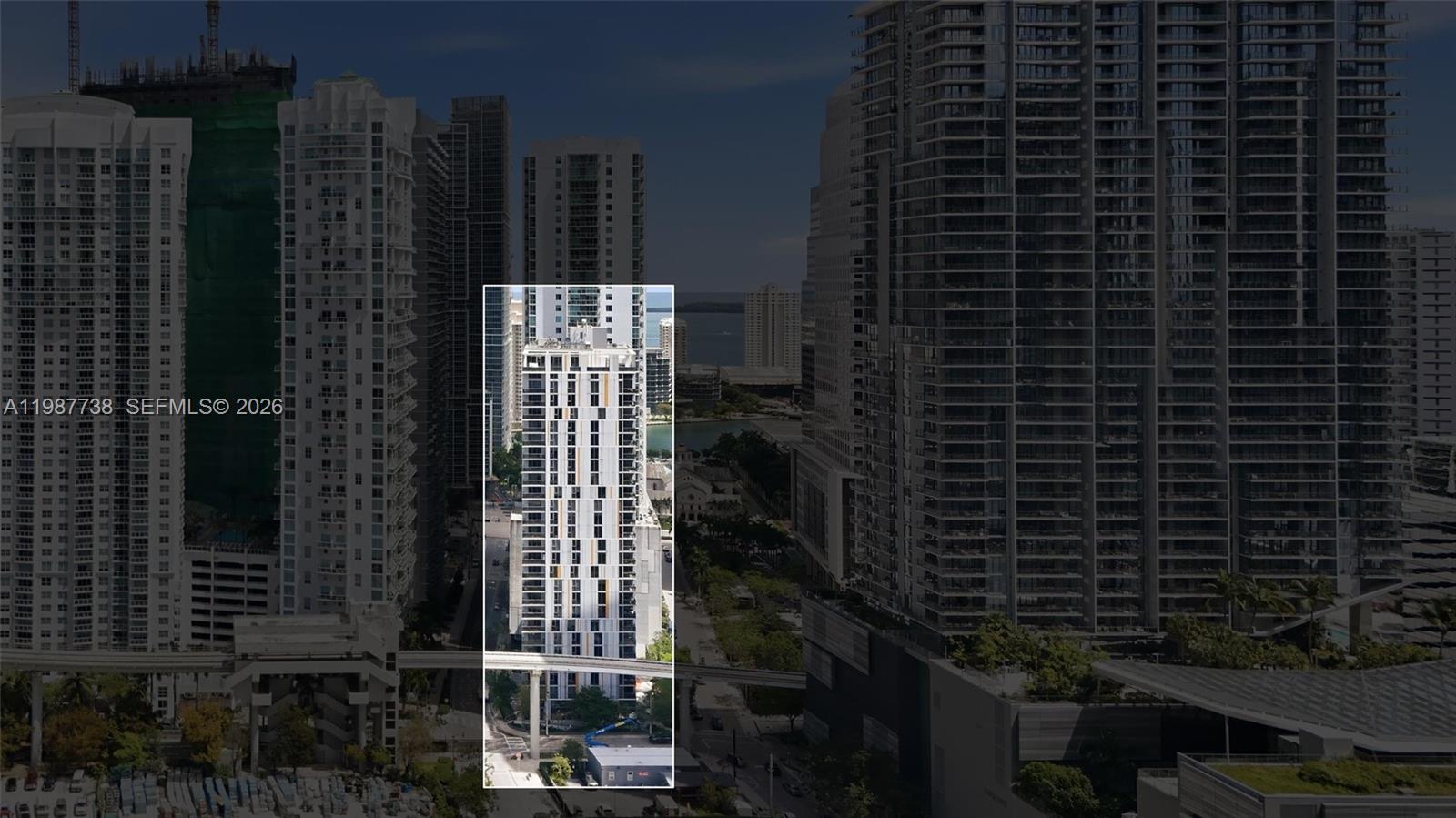 31 SE 6th St #2504, Miami FL 33131