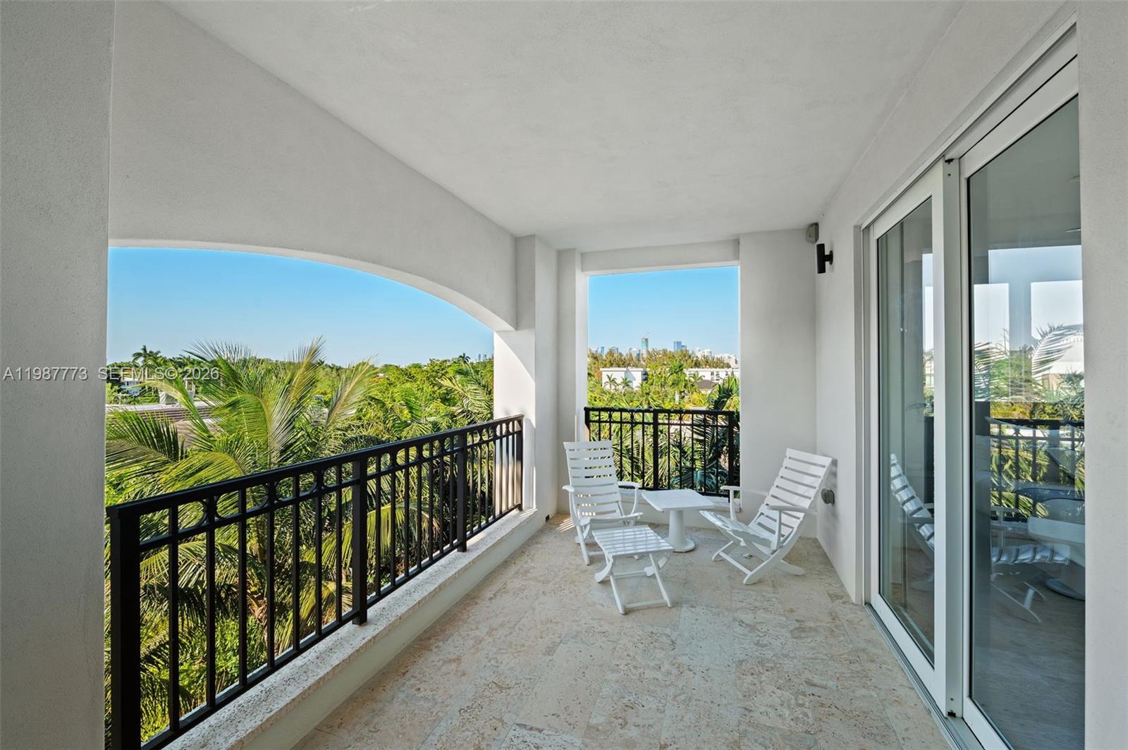 3535 Hiawatha Ave #502, Miami FL 33133