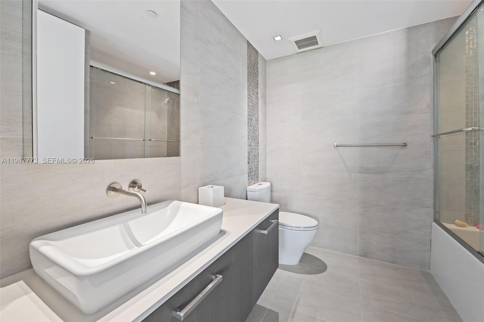 3535 Hiawatha Ave #502, Miami FL 33133