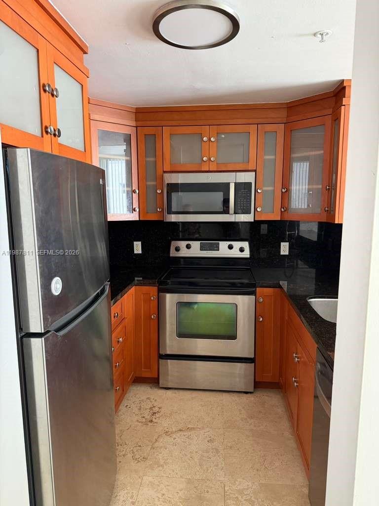 185 SE 14th Ter #2701, Miami FL 33131