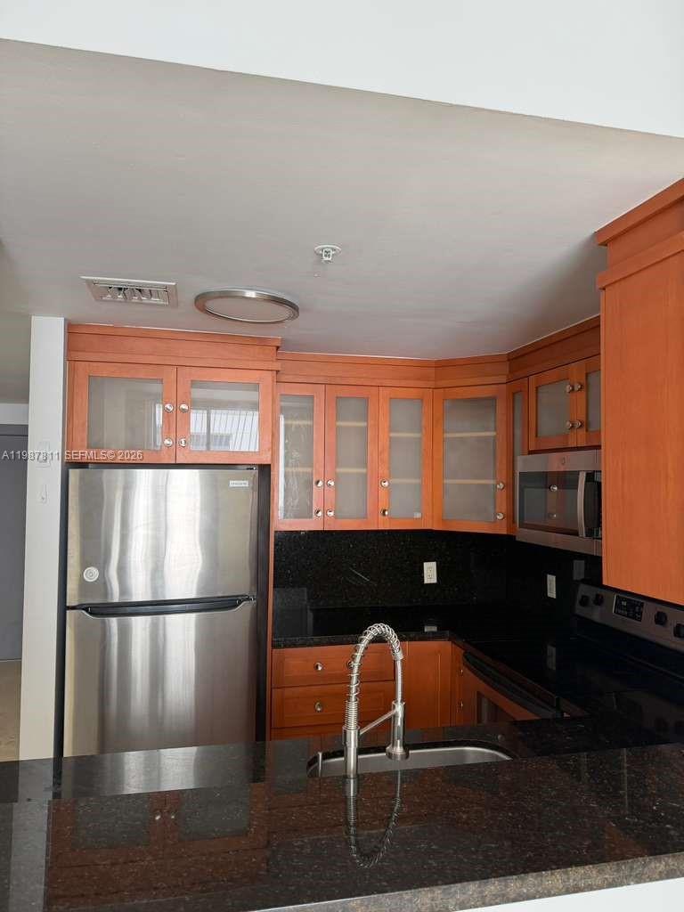 185 SE 14th Ter #2701, Miami FL 33131