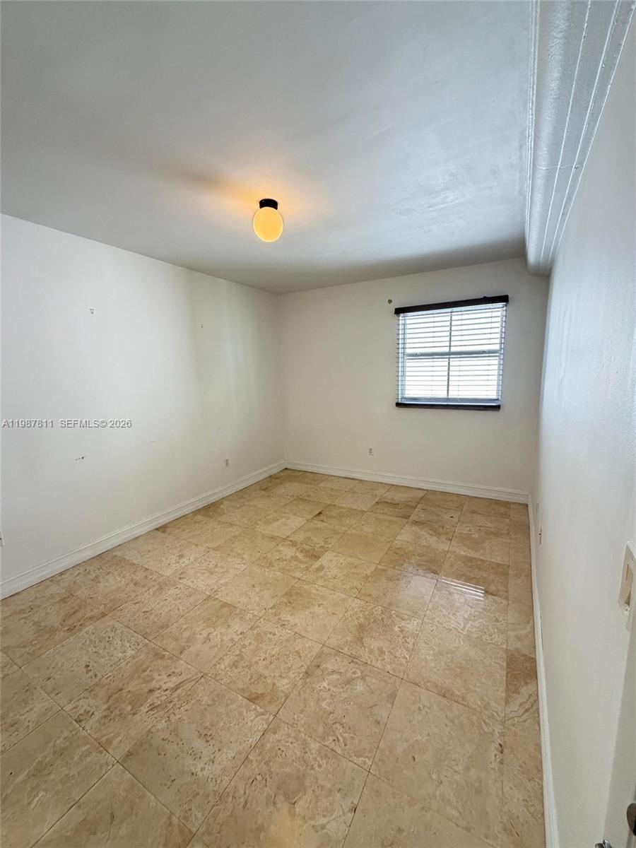 185 SE 14th Ter #2701, Miami FL 33131