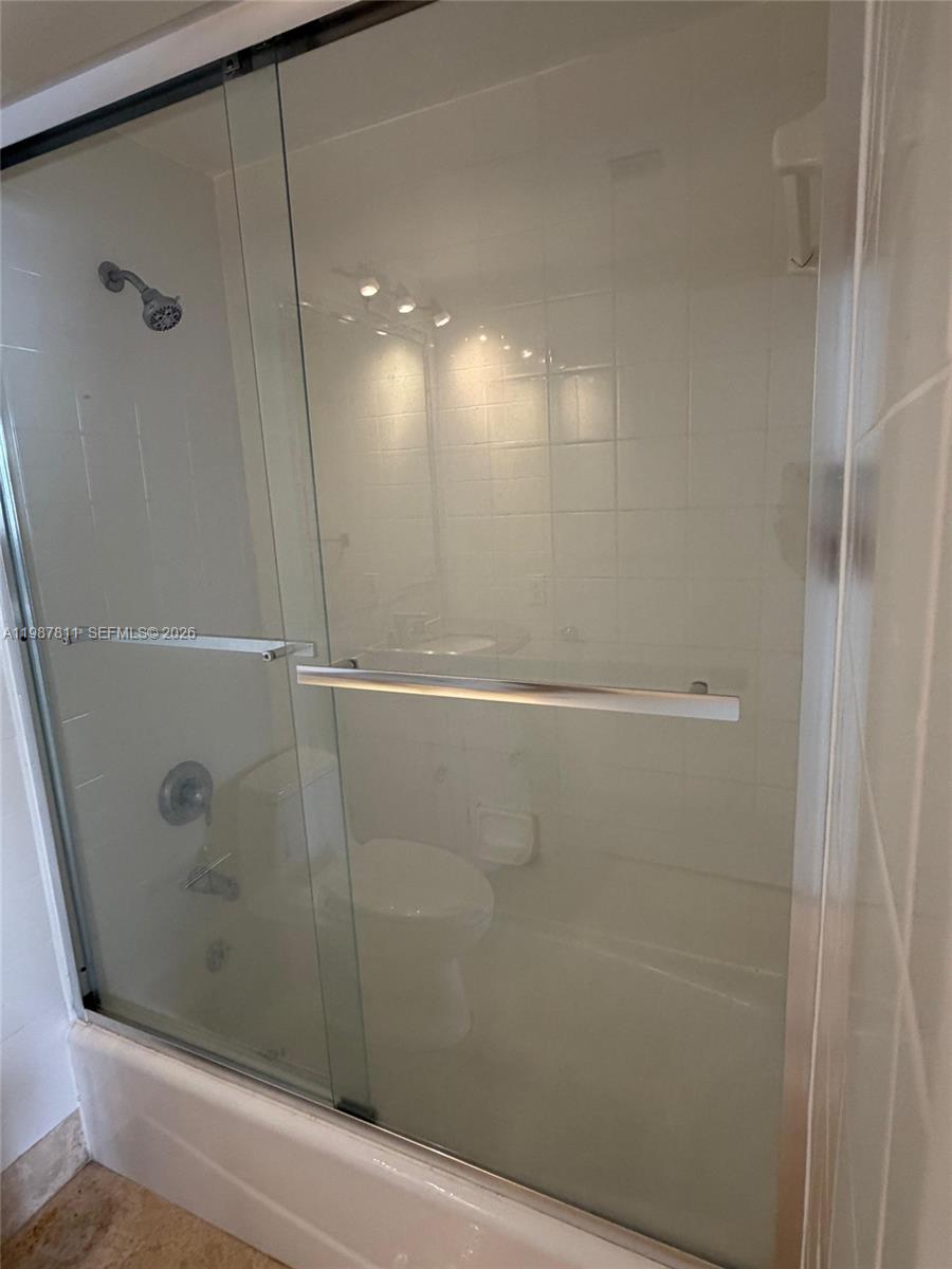 185 SE 14th Ter #2701, Miami FL 33131