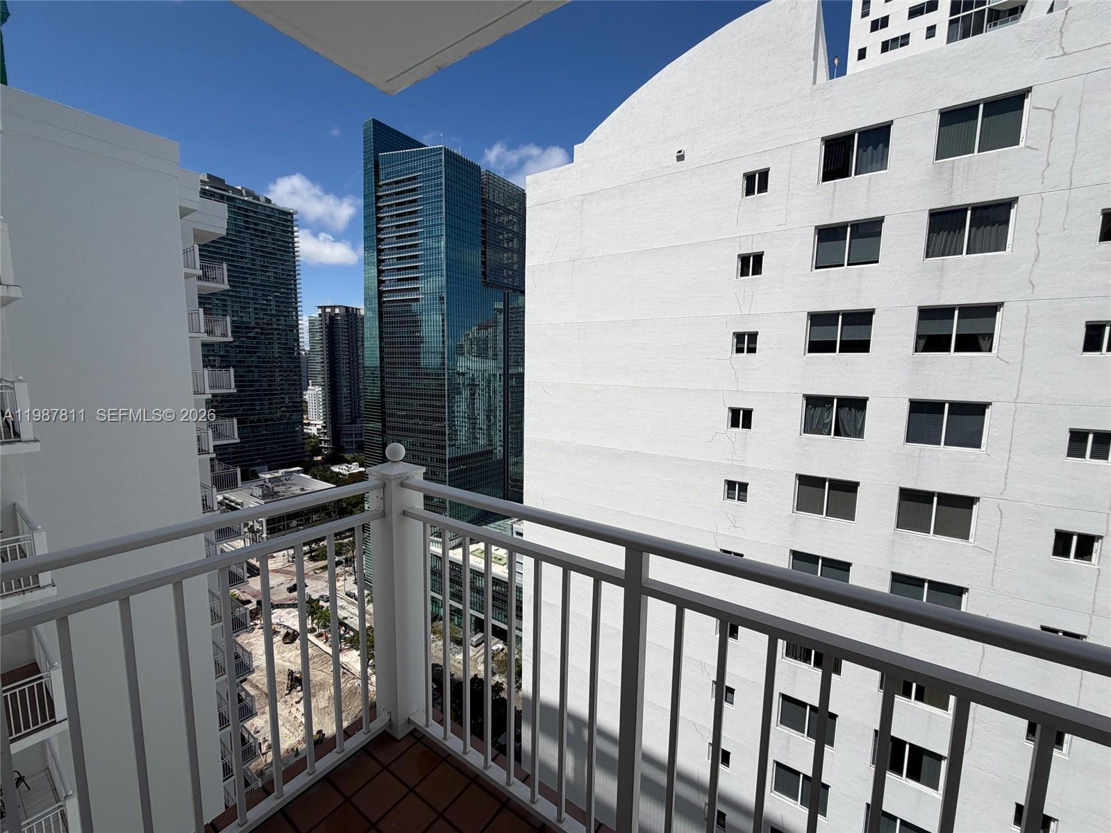 185 SE 14th Ter #2701, Miami FL 33131