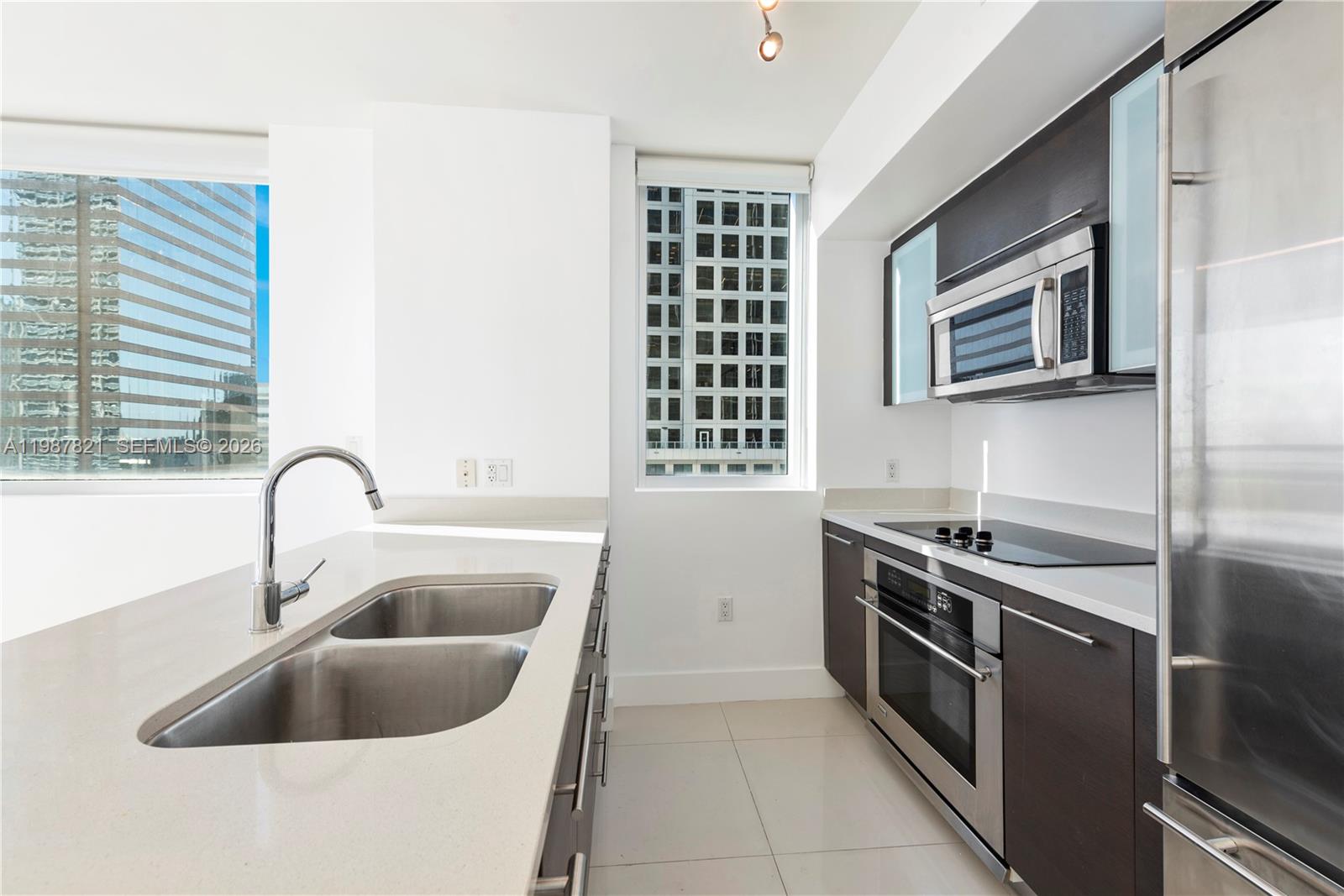 500 Brickell Ave #1402, Miami FL 33131