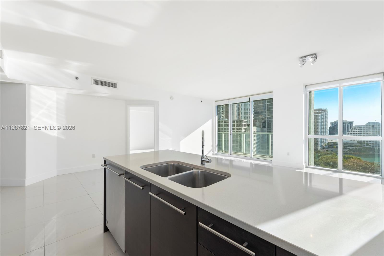 500 Brickell Ave #1402, Miami FL 33131