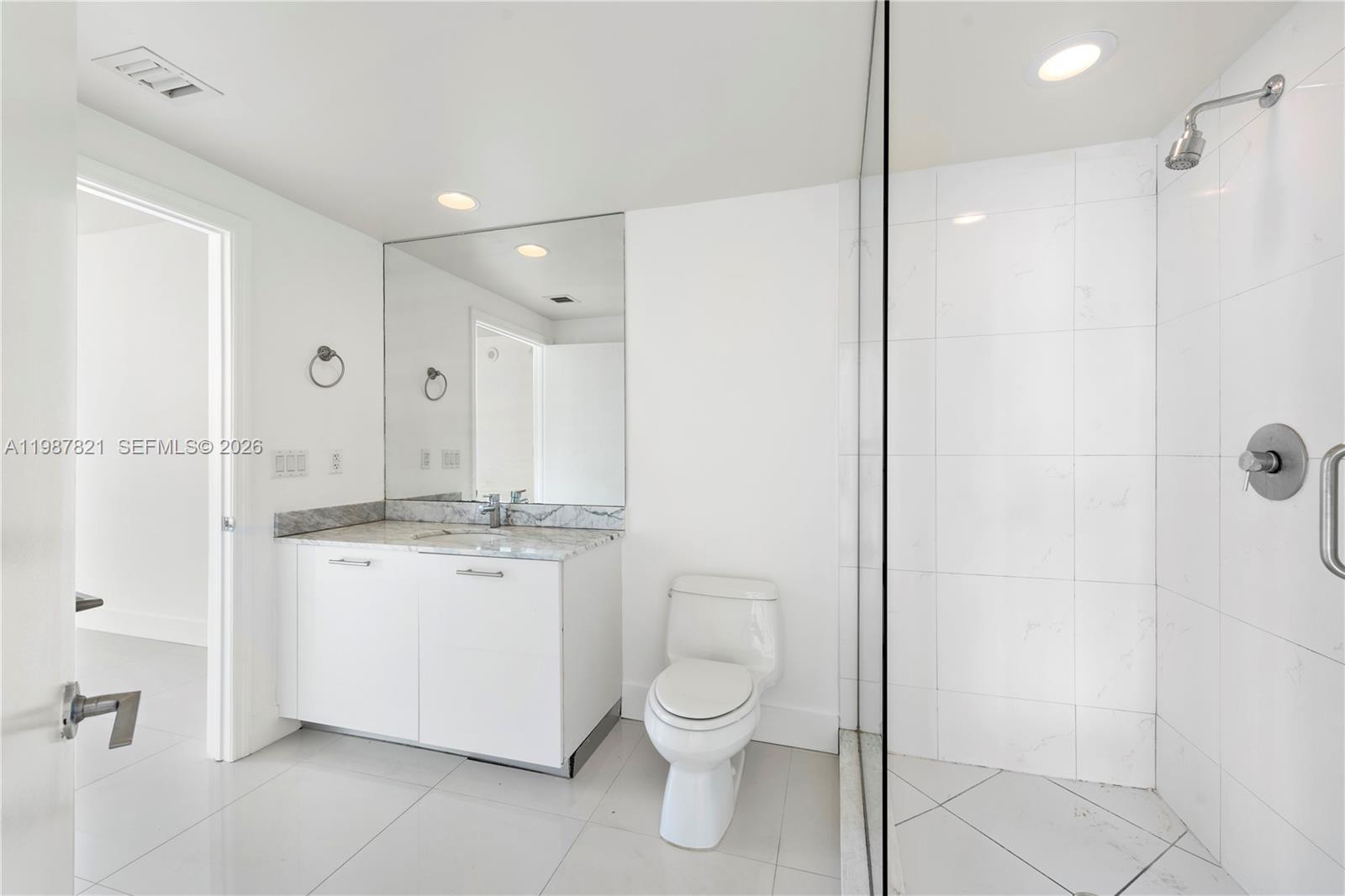 500 Brickell Ave #1402, Miami FL 33131