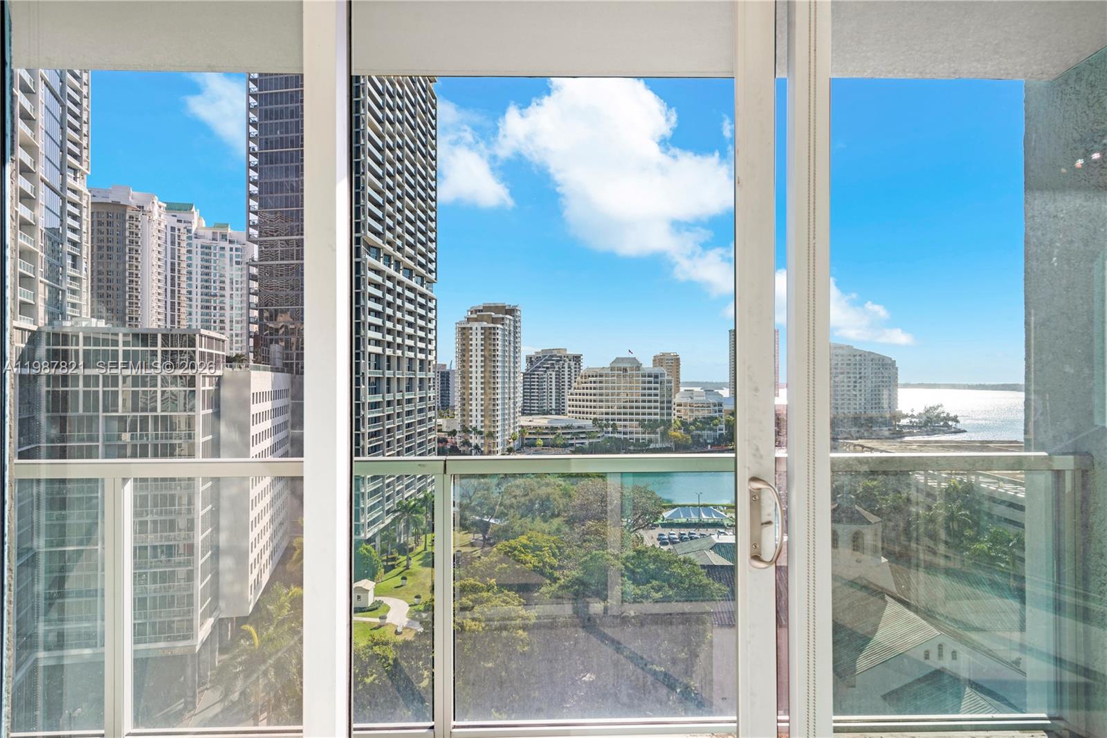 500 Brickell Ave #1402, Miami FL 33131