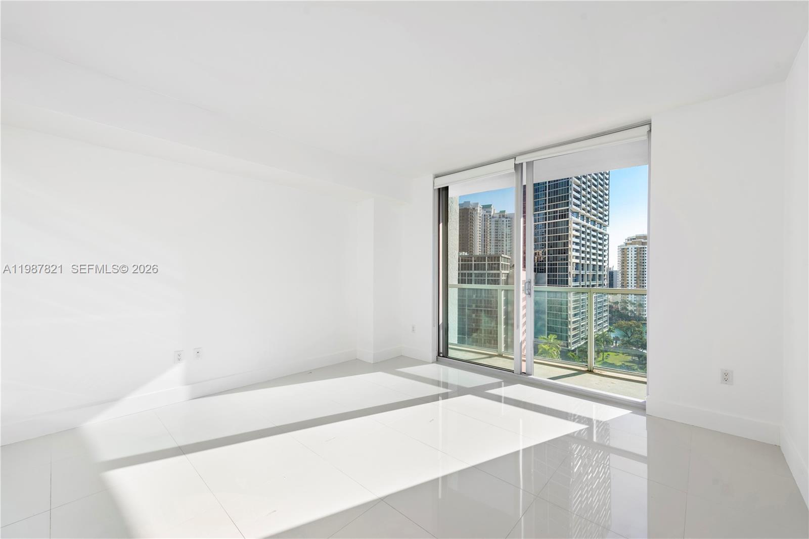 500 Brickell Ave #1402, Miami FL 33131