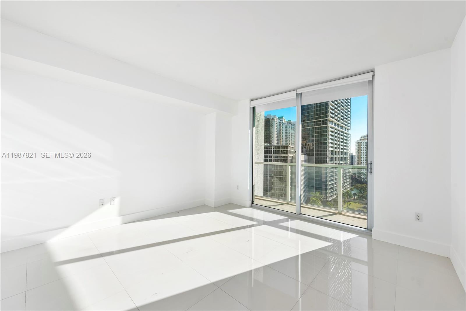 500 Brickell Ave #1402, Miami FL 33131