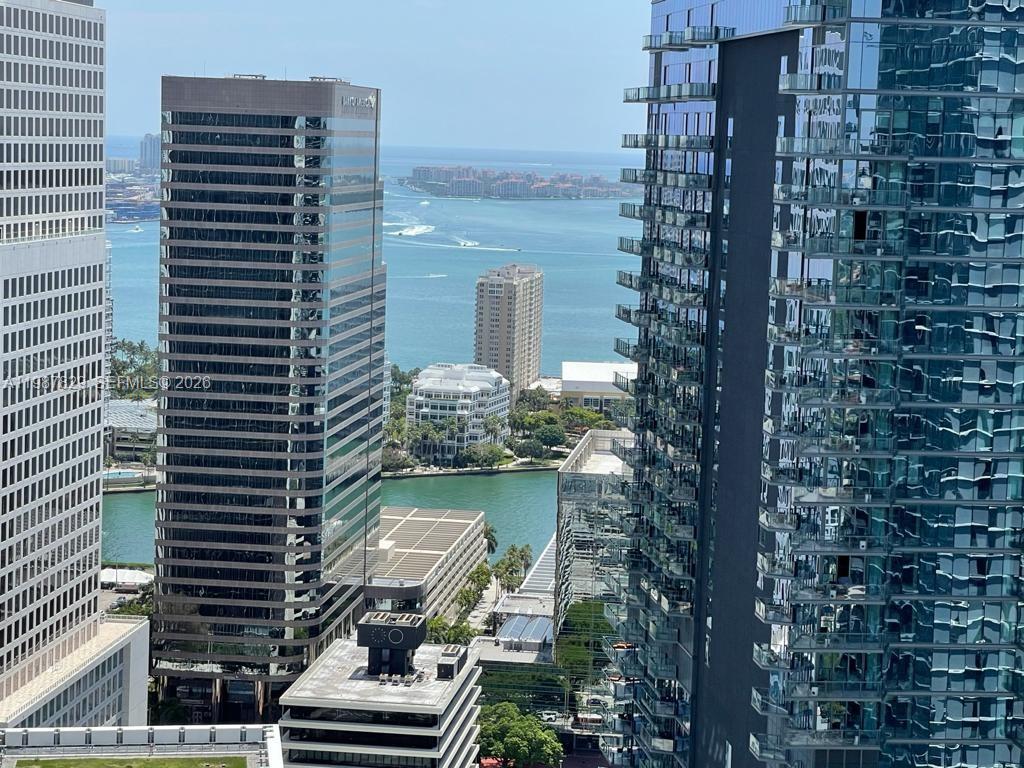 88 SW 7th St #3609, Miami FL 33130