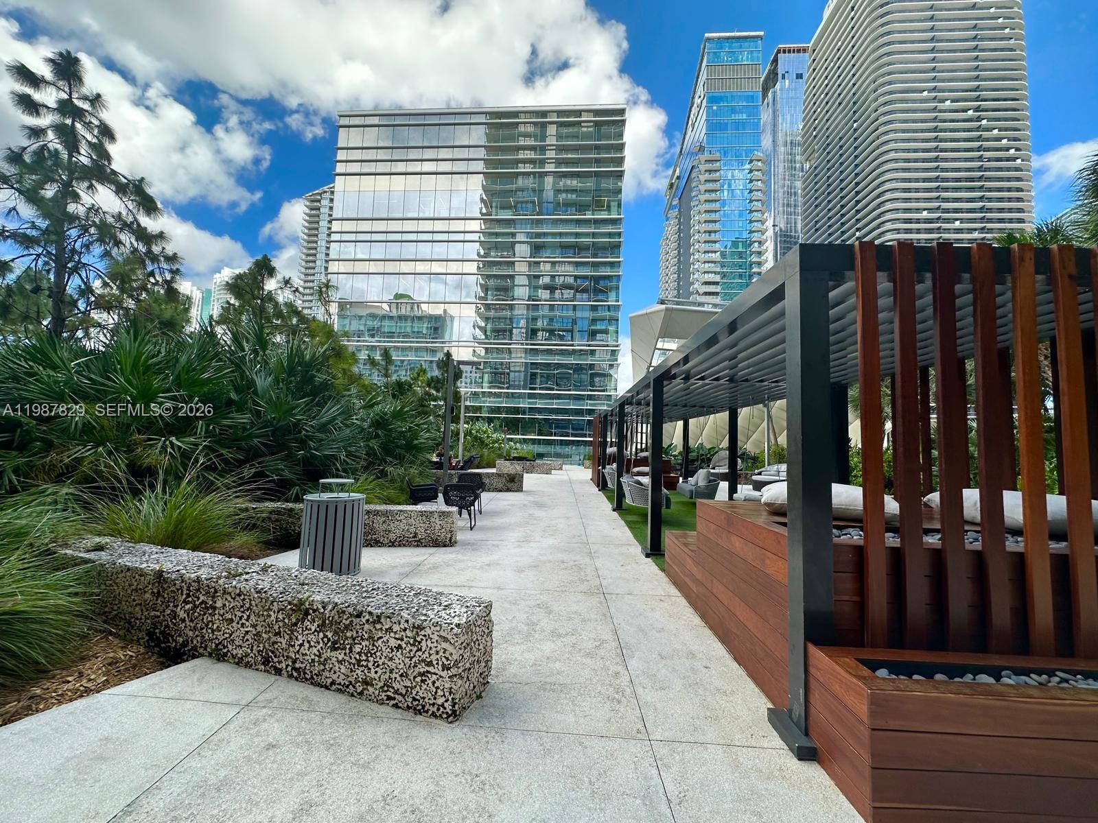 88 SW 7th St #3609, Miami FL 33130
