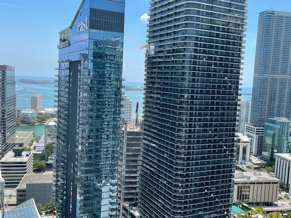 88 SW 7th St #3609, Miami FL 33130
