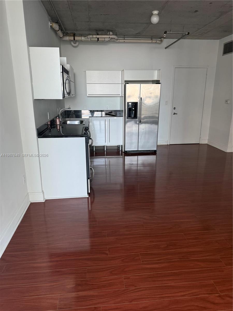 690 SW 1st Ct #2330, Miami FL 33130