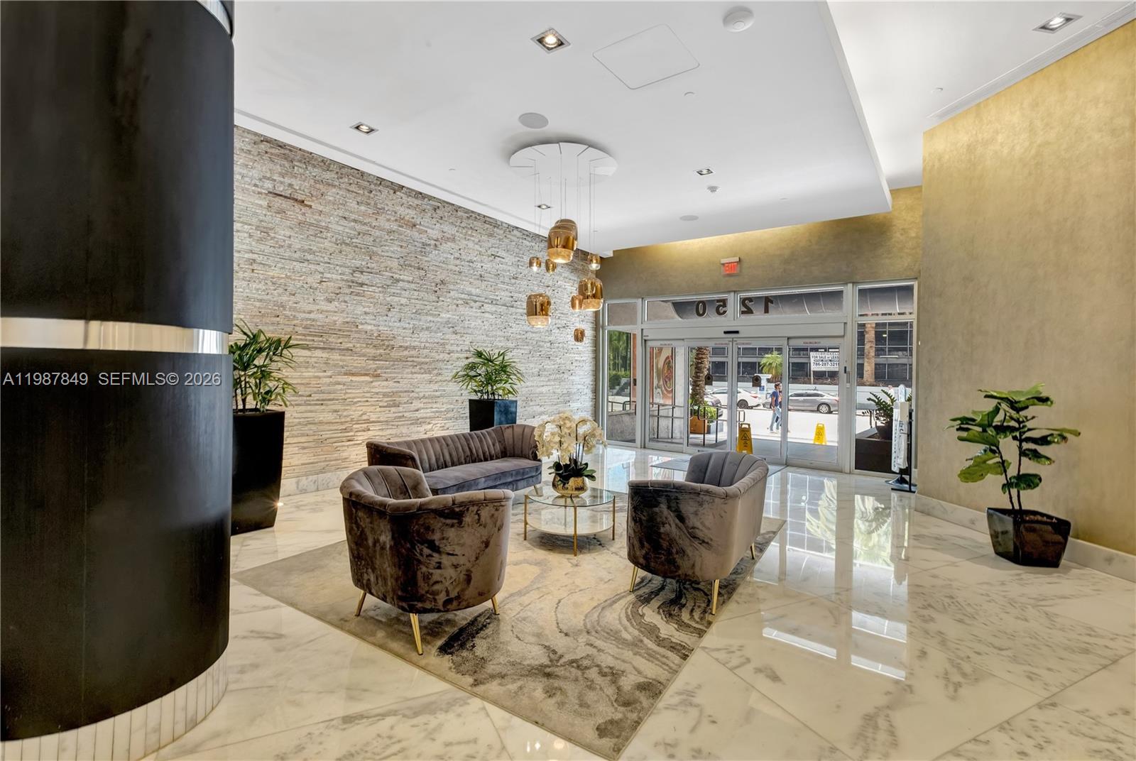 1250 S Miami Ave #2802, Miami FL 33130