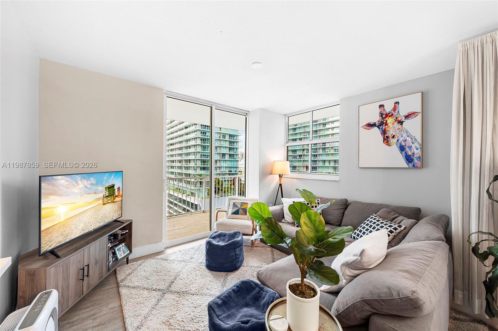 1250 S Miami Ave #1015, Miami FL 33130